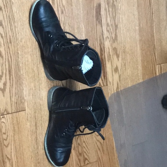 Madden Girl combat style boots 6M - Picture 2 of 8